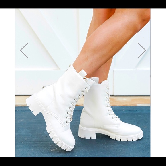 NEW! Ivory Vegan Leather Combat Boots! Size 38 - Picture 5 of 7